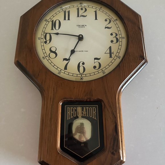 Pendulum Wall Clock Battery Operated - Regulator Clock - Picture 3 of 3